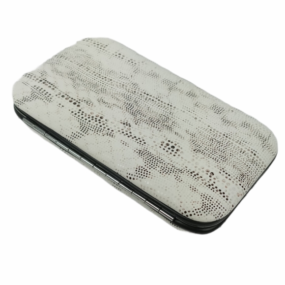 Mini Travel Beauty Tools Case - Picture 1 of 6